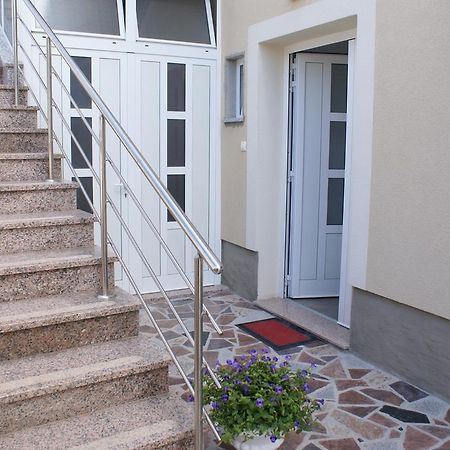 Apartment Adria Sun Porat  Bagian luar foto