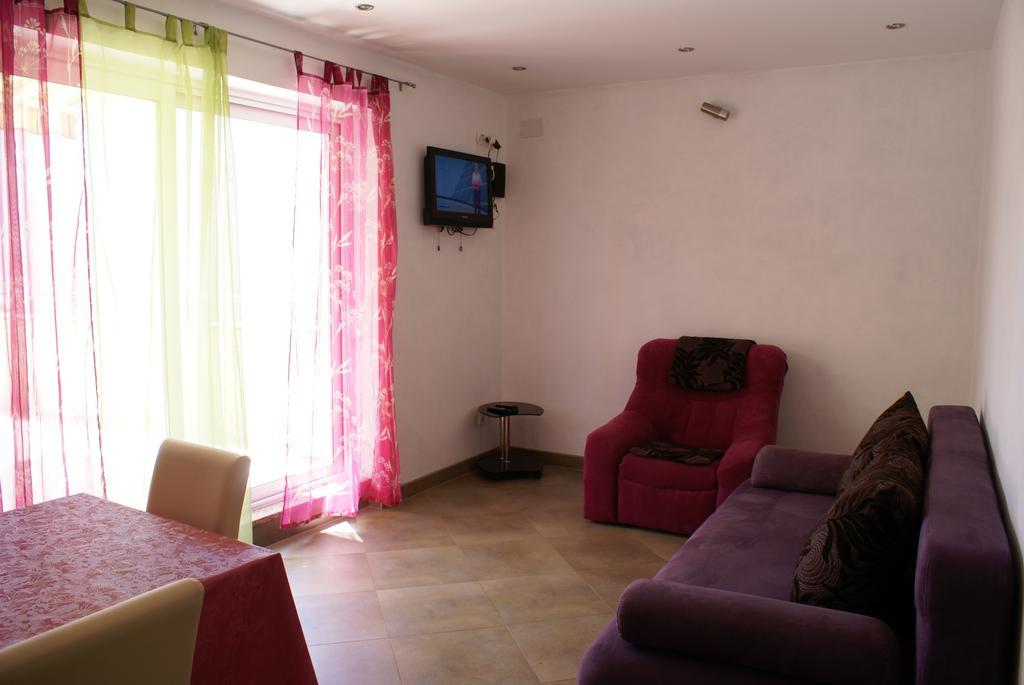 Apartment Adria Sun Porat  Bagian luar foto